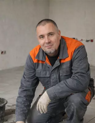 Константин Благодатов — инженер-строитель