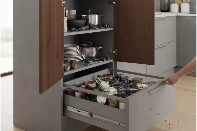 Нагрузки на петли, направляющие и крепления