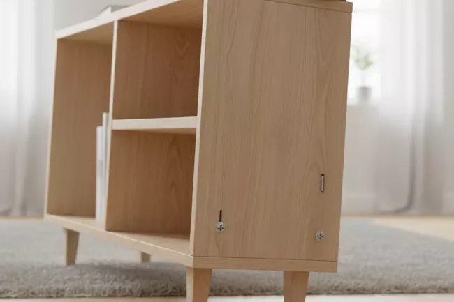 Причины шаткости мебели после сборки