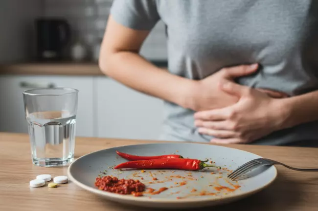 Острая пища: противопоказания и обострения ЖКТ
