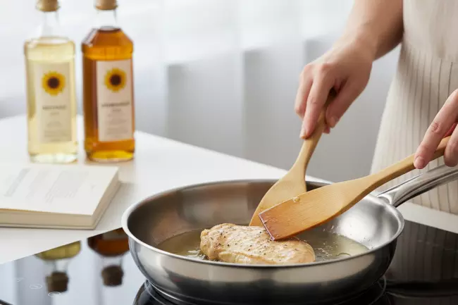 Безопасная ежедневная жарка на подсолнечном масле