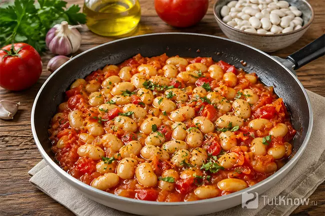 Тушеная лимская фасоль с овощами